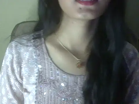 Snapshot of Shezi_N chatting on 06/30/26, 02:29 Shezi N online show from 06/30/26, 02:29