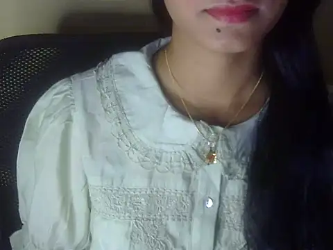 Snapshot of Shezi_N chatting on 07/20/26, 01:46 Shezi N online show from 07/20/26, 01:46