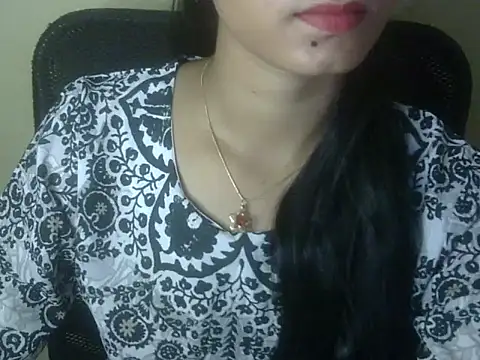 Snapshot of Shezi_N chatting on 07/21/26, 12:51 Shezi N online show from 07/21/26, 12:51