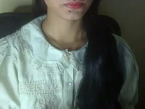 Snapshot of Shezi_N chatting on 07/23/26, 03:32 Shezi N online show from 07/23/26, 03:32
