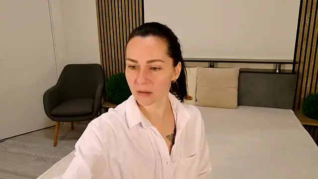 Snapshot of DitaNoir chatting on 04/01/26, 05:52 DitaNoir online show from 04/01/26, 05:52