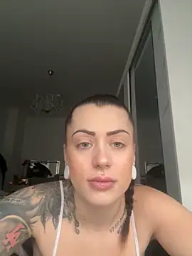 Barbie 1312 online show from 10/31/25, 01:12