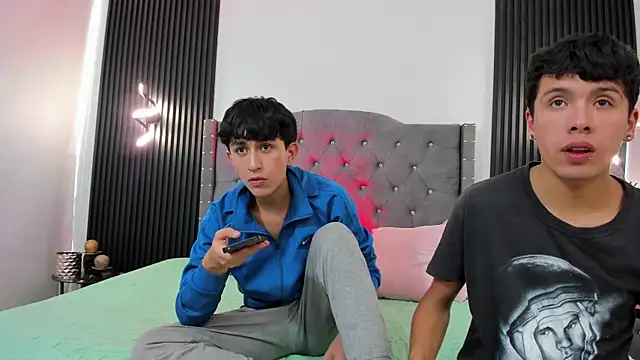 hoot booys  online show from 10/27/25, 03:38