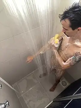 leozin01 online show from 03/23/26, 01:59