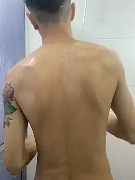 leozin01 online show from 03/30/26, 12:11