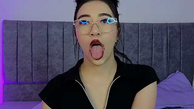 Snapshot of GabbieHill chatting on 10/21/25, 07:36 GabbieHill online show from 10/21/25, 07:36