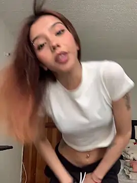 MiaaCute- online show from 03/31/26, 10:21