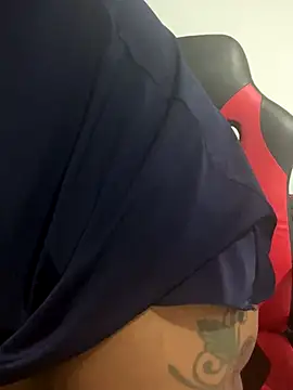 NatashaAzura online show from 11/28/25, 01:08