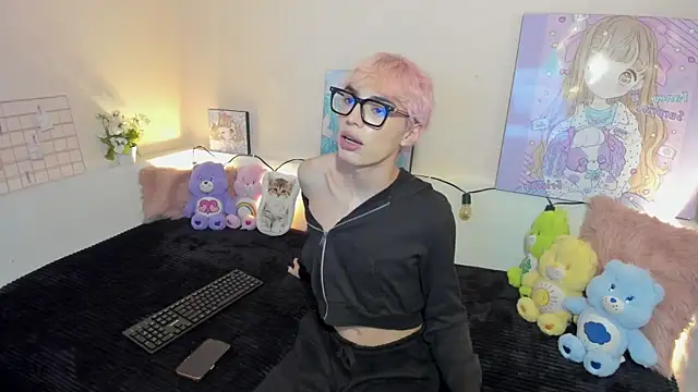 Snapshot of Strawberry_Kitty_ chatting on 11/20/25, 11:04 Strawberry Kitty online show from 11/20/25, 11:04