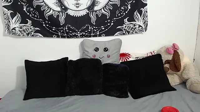 emily n abby online show from 11/07/25, 12:27