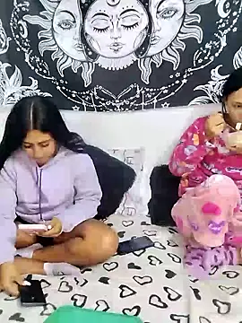 emily n abby online show from 05/13/26, 01:41