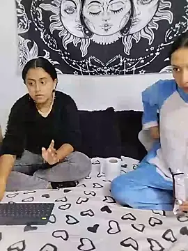 emily n abby online show from 05/20/26, 01:39