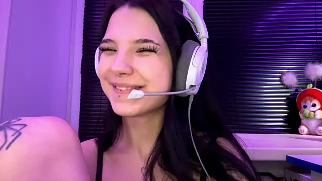 HanaMantanaDell online show from 12/13/25, 07:53