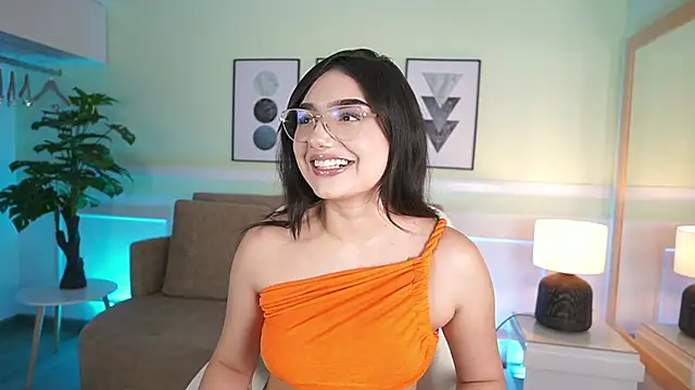 EmilyTurneer online show from 12/16/25, 07:08