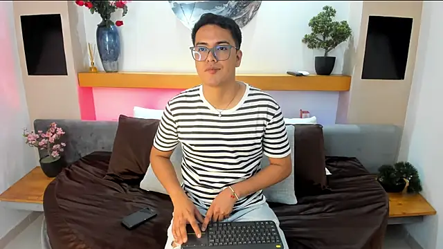 JohnBelRose online show from 12/19/25, 06:37