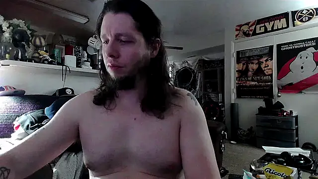 Snapshot of biggerisbetter12 chatting on 10/27/25, 02:54 biggerisbetter12 online show from 10/27/25, 02:54