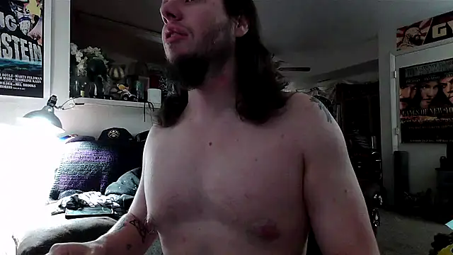 Snapshot of biggerisbetter12 chatting on 11/12/25, 10:09 biggerisbetter12 online show from 11/12/25, 10:09