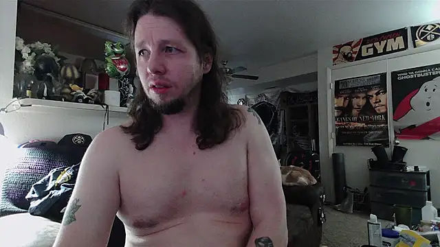 Snapshot of biggerisbetter12 chatting on 02/18/26, 11:01 biggerisbetter12 online show from 02/18/26, 11:01