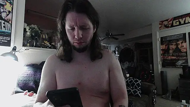 Snapshot of biggerisbetter12 chatting on 02/20/26, 02:17 biggerisbetter12 online show from 02/20/26, 02:17