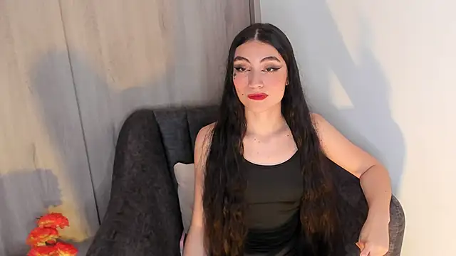 Snapshot of BritanyLnx chatting on 10/29/25, 10:55 BritanyLnx online show from 10/29/25, 10:55