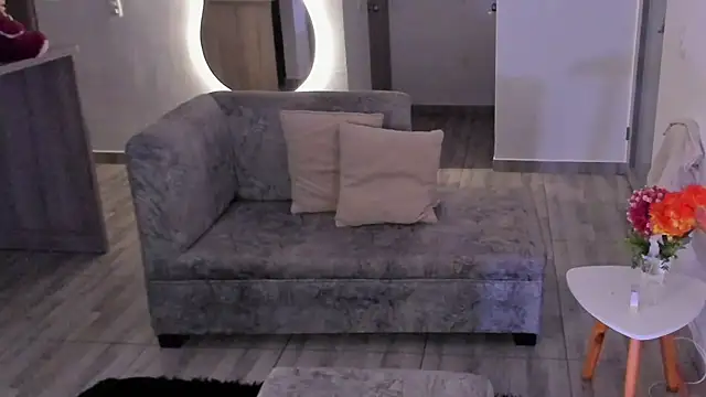 Snapshot of BritanyLnx chatting on 03/20/26, 11:20 BritanyLnx online show from 03/20/26, 11:20