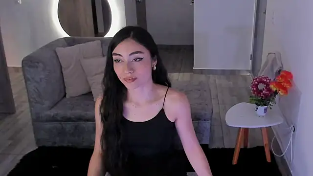 Snapshot of BritanyLnx chatting on 03/31/26, 10:21 BritanyLnx online show from 03/31/26, 10:21