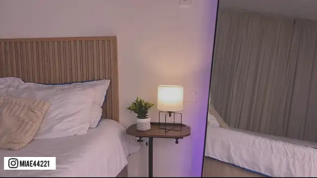 Little Emma 11 online show from 05/24/26, 01:49