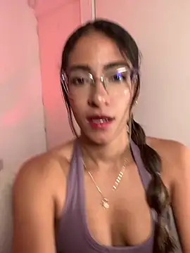 Snapshot of elegant__rouse chatting on 07/14/26, 09:31 elegant rouse online show from 07/14/26, 09:31
