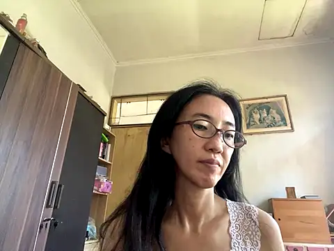 princessD077 online show from 10/18/25, 02:14