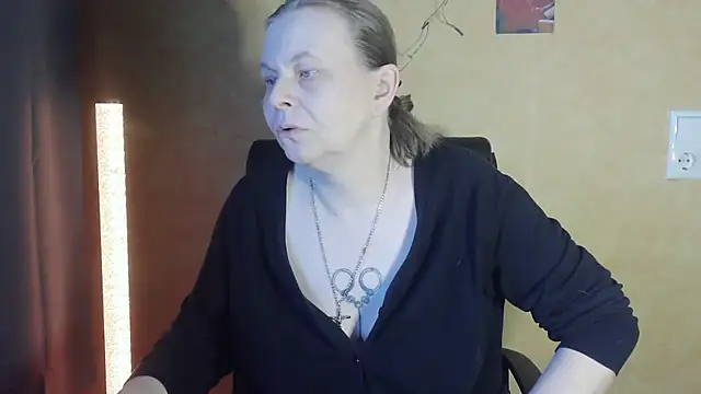 Diamond Bite online show from 11/09/25, 07:17