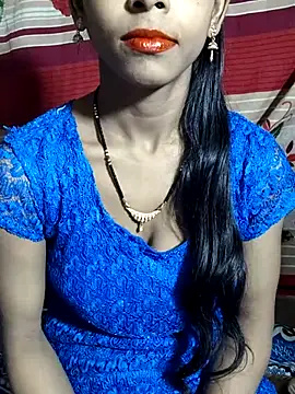 Itz Aisha   online show from 11/16/25, 05:13