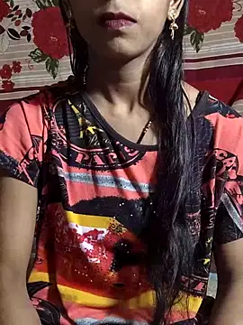 Itz Aisha   online show from 11/22/25, 06:56