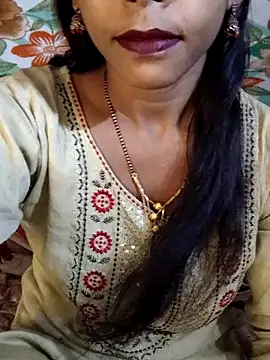 Snapshot of Itz_Aisha__ chatting on 06/20/26, 05:32 Itz Aisha online show from 06/20/26, 05:32