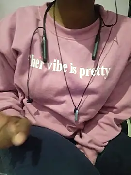 Snapshot of Mango_Fruty chatting on 12/19/25, 07:59 Mango Fruty online show from 12/19/25, 07:59