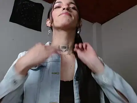 Scarlett crastrawberry online show from 04/01/26, 12:11