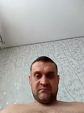 Snapshot of PeteR1987- chatting on 12/18/25, 09:37 PeteR1987- online show from 12/18/25, 09:37