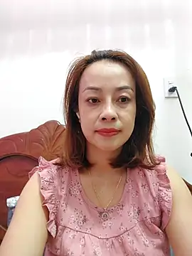 Baby-bigboobs20 online show from 10/24/25, 11:12