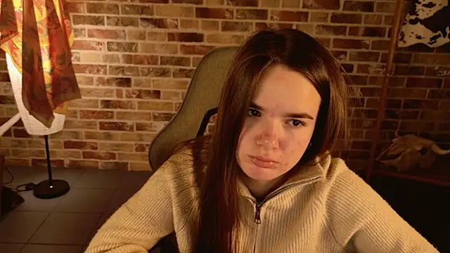 May Bloom online show from 12/03/25, 05:04