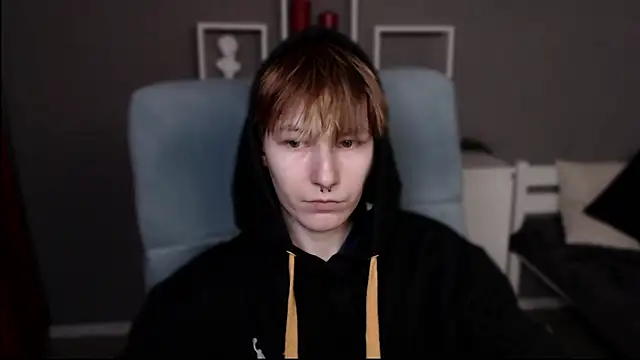 guitarandangell online show from 02/26/26, 02:27