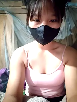 linh-miu99 online show from 11/23/25, 02:00