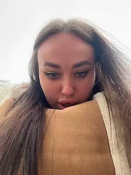 KiraSunshine online show from 03/28/26, 03:17