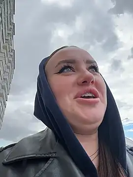 KiraSunshine online show from 05/15/26, 03:24
