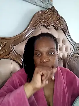 Hotcougar online show from 10/31/25, 09:54