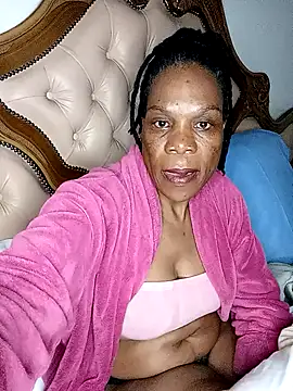 Hotcougar online show from 11/21/25, 12:54