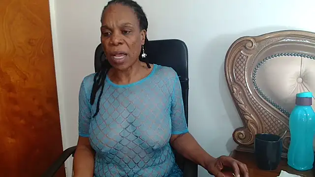 Hotcougar online show from 05/04/26, 07:59
