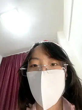 Snapshot of Xiaomao- chatting on 11/16/25, 03:50 Xiaomao- online show from 11/16/25, 03:50