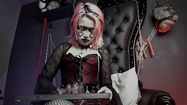 Navier   online show from 02/14/26, 08:38