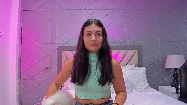 ViolettRouse online show from 12/15/25, 04:11