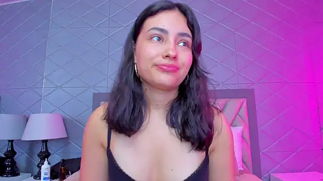 ViolettRouse online show from 01/14/26, 03:50