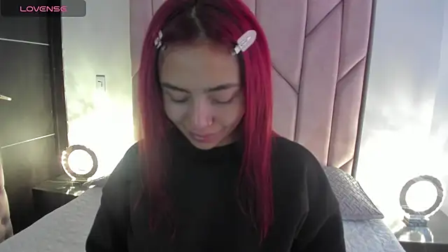 melanie roux   online show from 11/02/25, 12:29